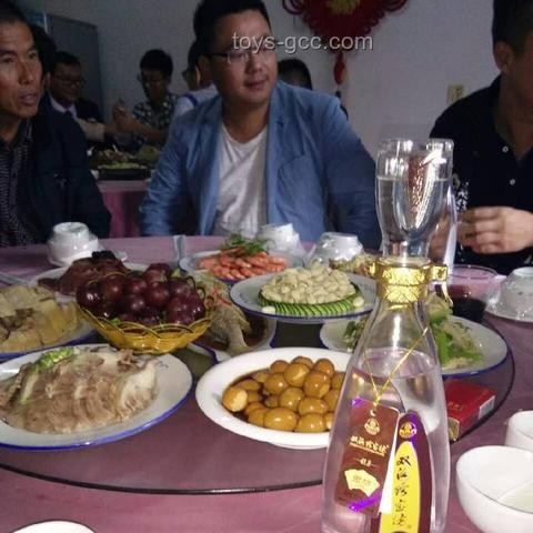 宴席市场新趋势：“喝不动”白酒了？